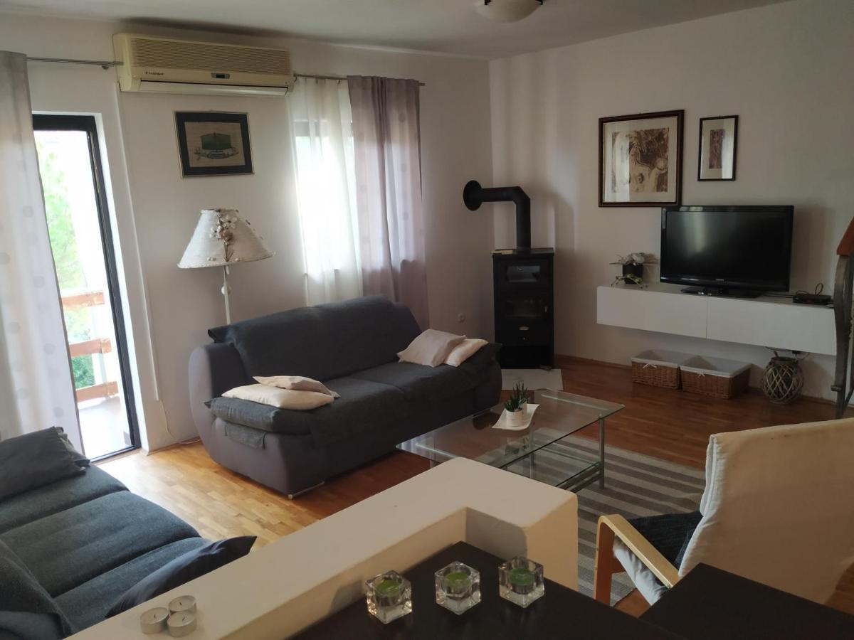 Apartmani Deleut Novi Vinodolski Εξωτερικό φωτογραφία