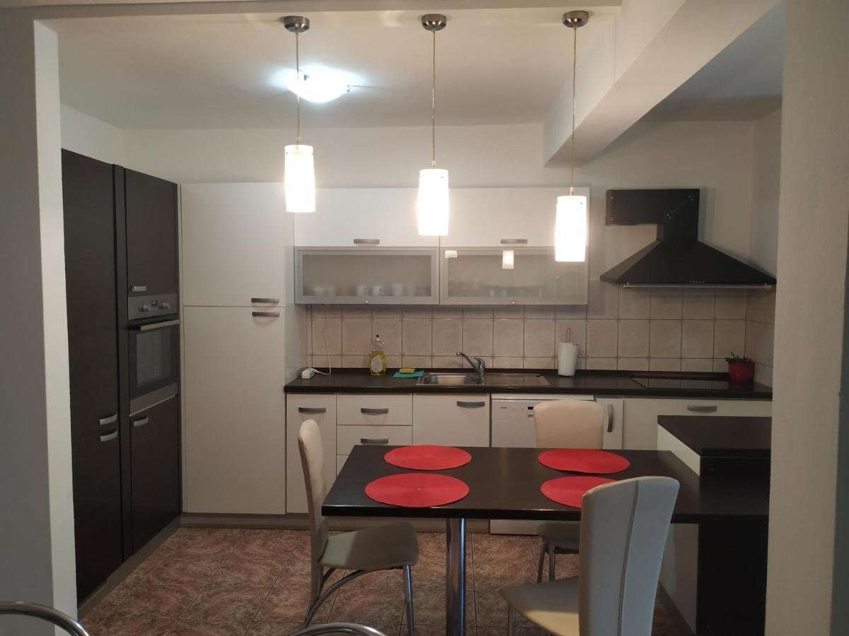 Apartmani Deleut Novi Vinodolski Εξωτερικό φωτογραφία