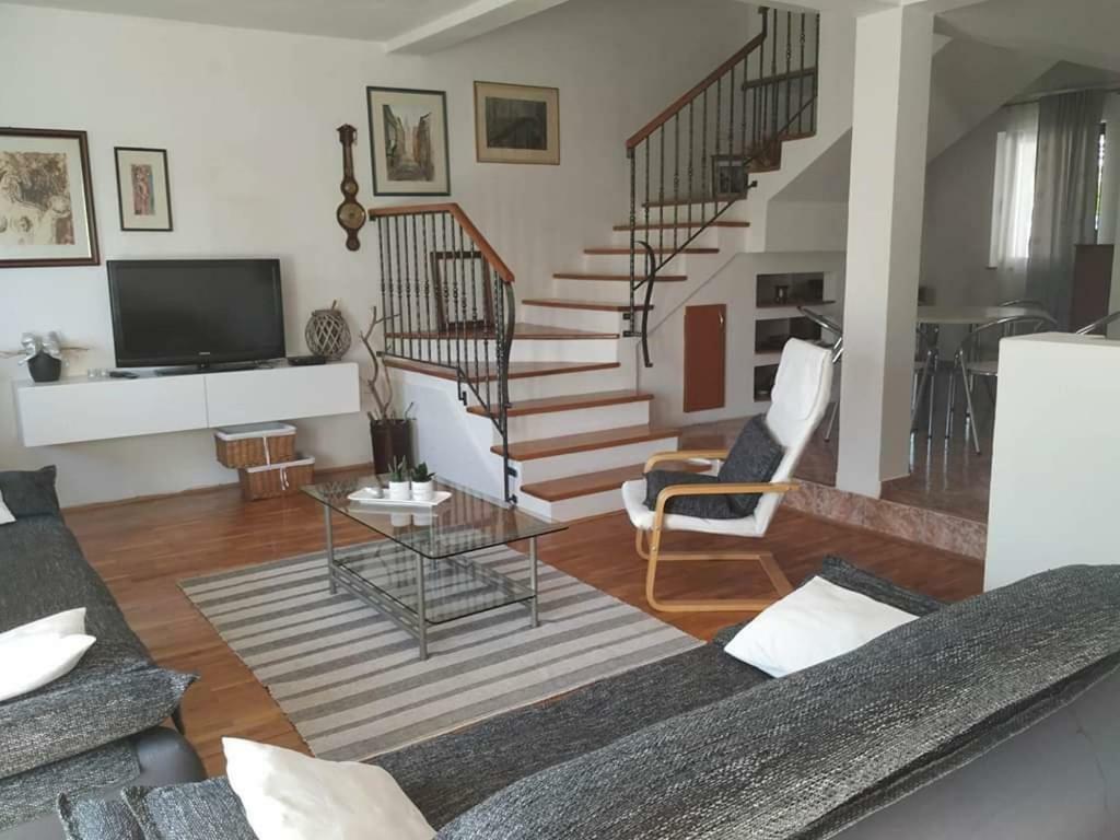 Apartmani Deleut Novi Vinodolski Εξωτερικό φωτογραφία