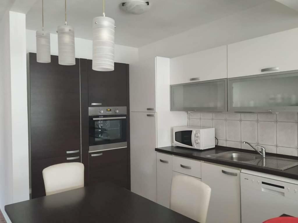 Apartmani Deleut Novi Vinodolski Εξωτερικό φωτογραφία
